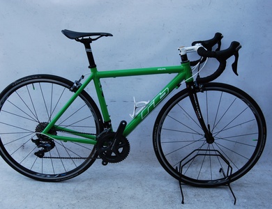 KM Bikes - Silniční kolo RB RR 52CM