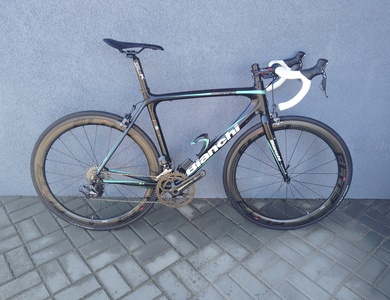 KM Bikes - Bianchi Sempre Carbon Di2 55CM