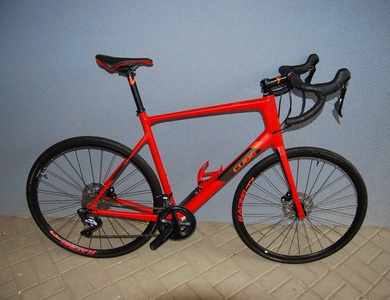 KM Bikes - Cube Attain GTC Disc 62CM