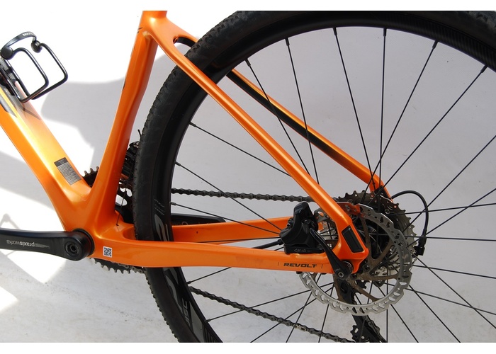 giant revolt advanced 2 2019