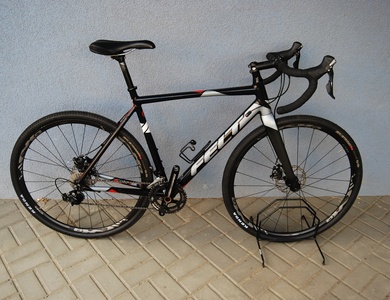 KM Bikes - Felt F65X Disc 56CM