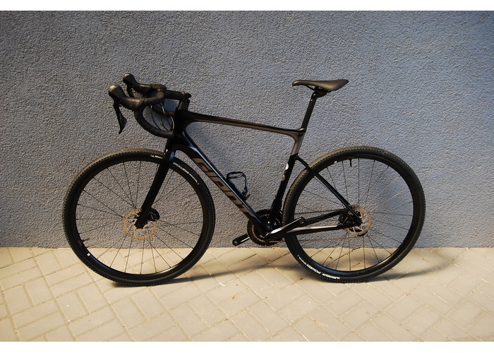 KM bikes - Giant Defy Advanced Disc 56CM