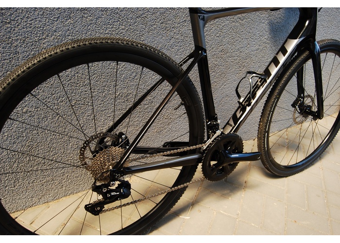KM bikes - Giant Defy Advanced Disc 56CM