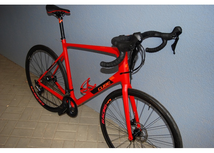 KM bikes - Cube Attain GTC Disc 62CM