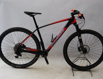 KM Bikes - Specialized Stumpjumper 29 Carbon L