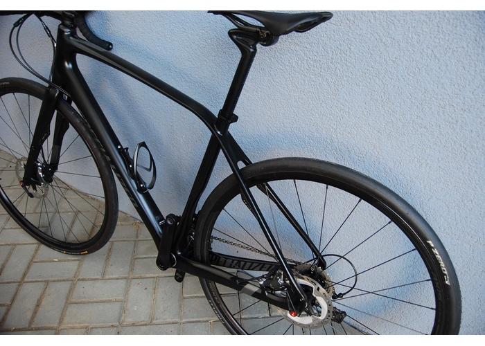 KM bikes - Specialized Diverge Carbon 56CM