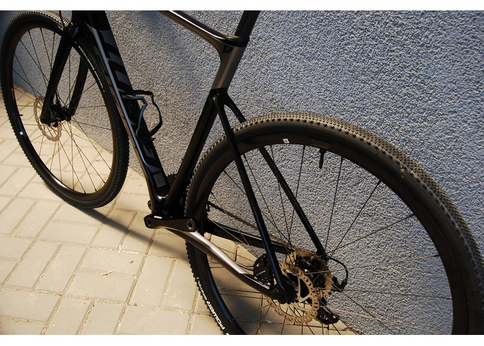 KM bikes - Giant Defy Advanced Disc 56CM