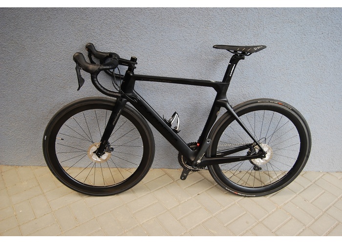 KM bikes - Carrera Erakle Air Disc Carbon 54CM