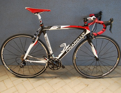 KM Bikes - Karbonové silniční kolo Pinarello 53CM