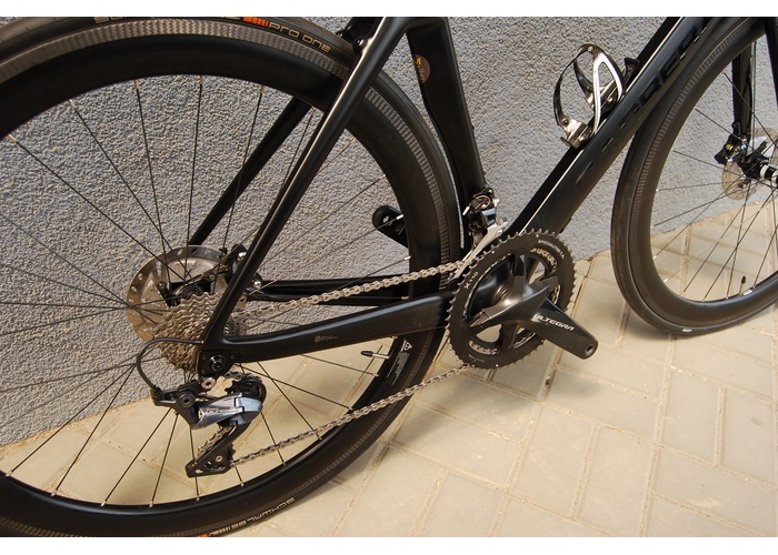 KM bikes - Carrera Erakle Air Disc Carbon 54CM