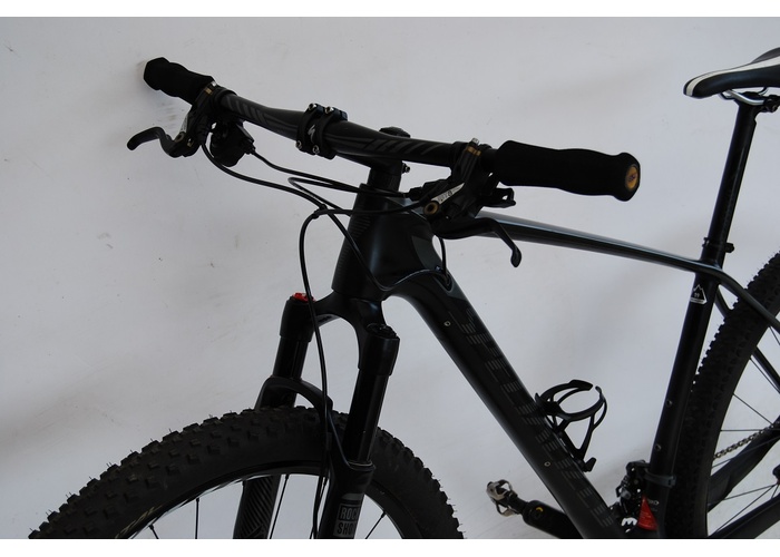 KM bikes - Specialized Stumpjumper 29 Carbon