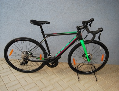 KM Bikes - GT Grade Carbon 53CM