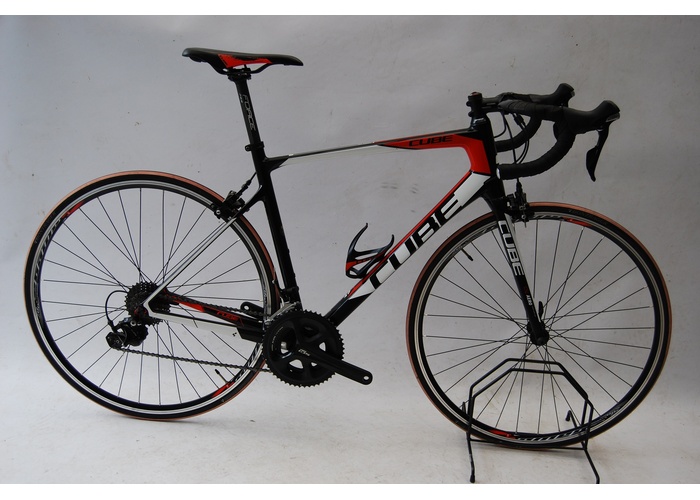 KM bikes - Cube Attain Carbon 56CM