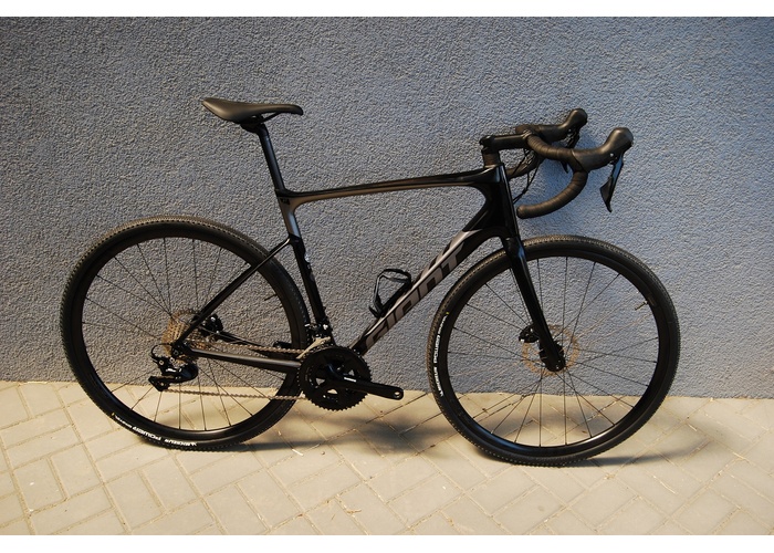 KM bikes - Giant Defy Advanced Disc 56CM