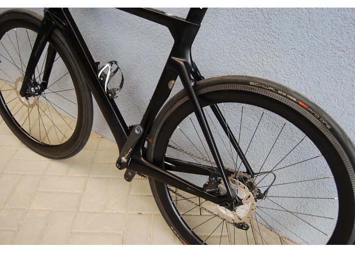 KM bikes - Carrera Erakle Air Disc Carbon 54CM